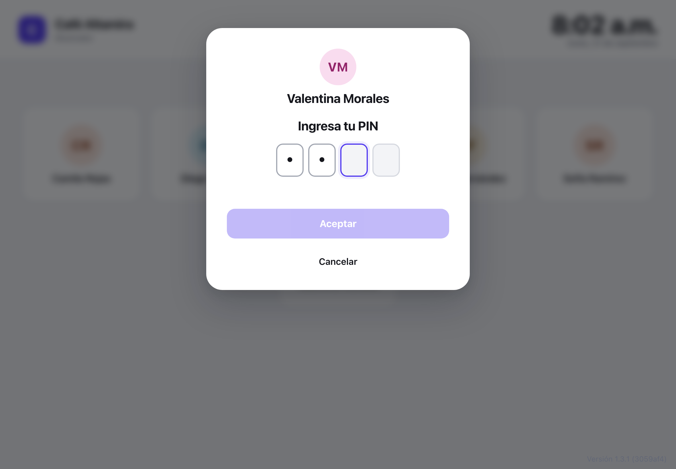 La terminal de Alpacca en alpacca.app/terminal, en el mostrador: Valentina Morales tocó su nombre y está ingresando su PIN.